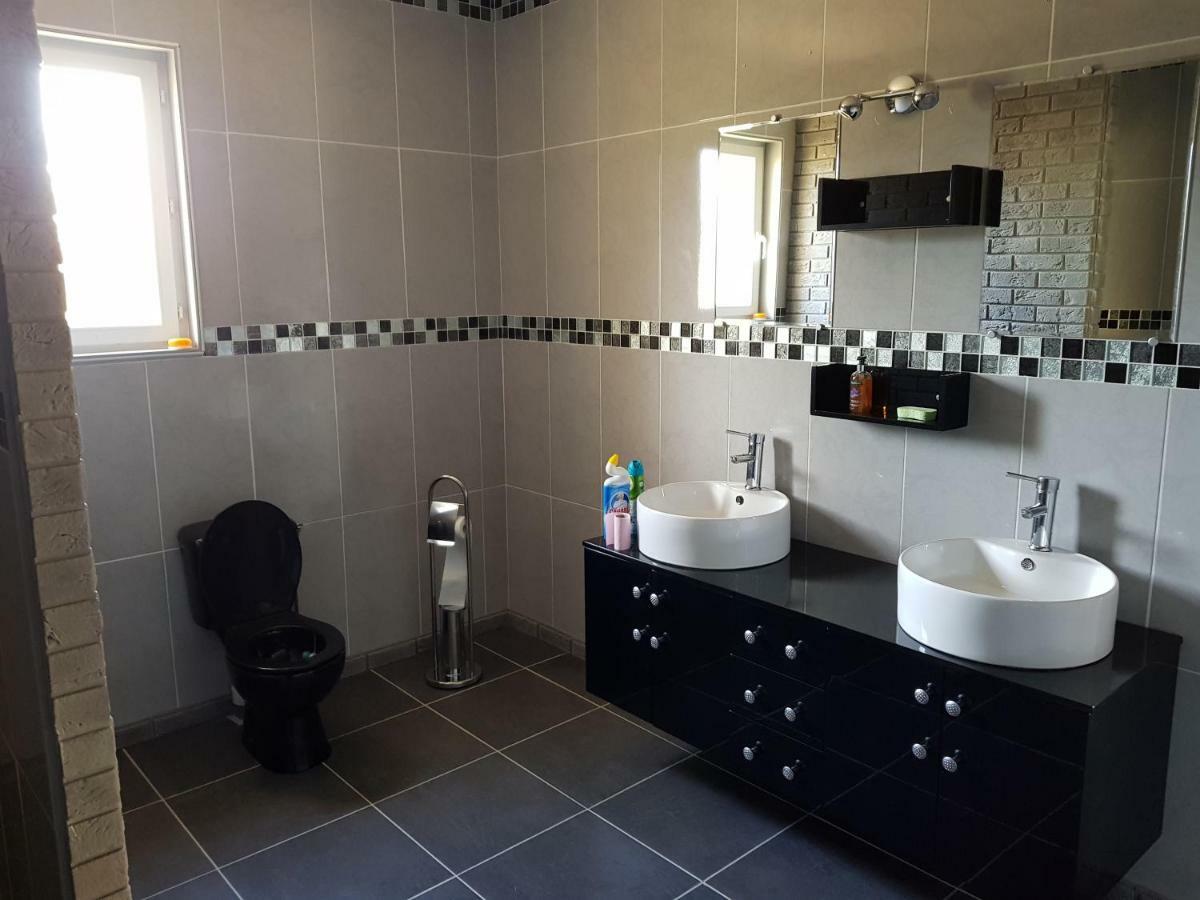 Appartamento 19 Rue Du Cadran Montmorillon Esterno foto