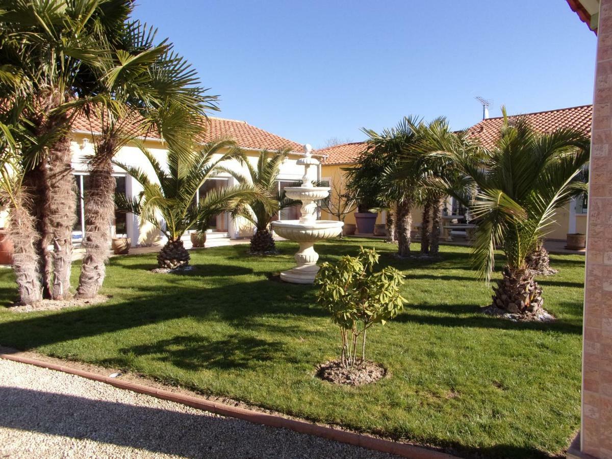Appartamento 19 Rue Du Cadran Montmorillon Esterno foto